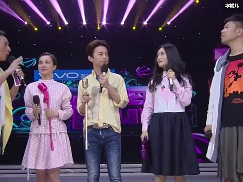 李熙凝上《快乐大本营》，还是那个淡黄的长裙女孩海涛也无语了