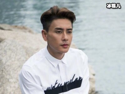 黄宗泽晒登山图引起网友热议，网友：这还是曾经那位美男子吗?