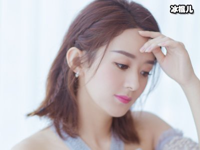 赵丽颖录制《中餐厅》，提箱比新人更卖力手臂成110度角