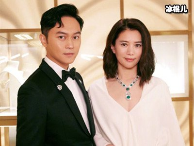 张智霖晒袁咏仪追李敏镐新剧照片，醋意明显，原来这就是爱