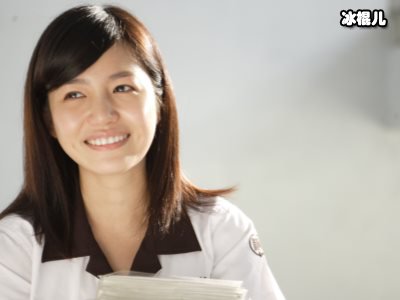 她们撞衫各有千秋，产后赵丽颖遇上陈妍希