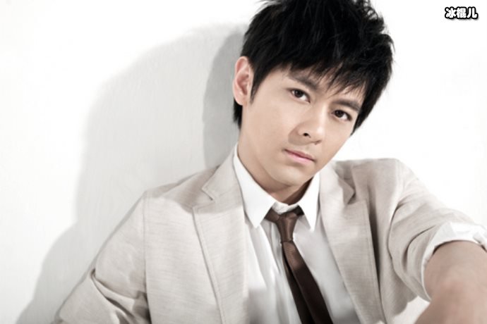 男神林志颖曾是歌手出道，演唱的歌曲《十七岁的雨季》传唱度很高