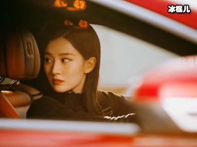绿色可爱风衬衫，干练乔欣超级加分