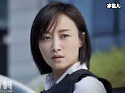 货真价实的贵妃赵子琪晒女儿玩耍照，曝光花园装修堪比皇宫场景