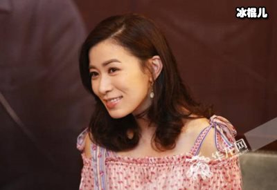 佘诗曼年纪大被嘲讽，直接在节目组变脸