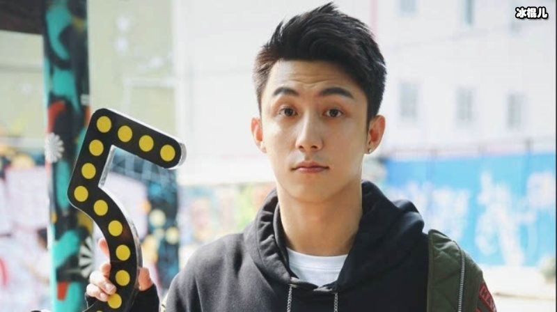 黄景瑜《青春创世纪》即将播出，女二是最亮眼的