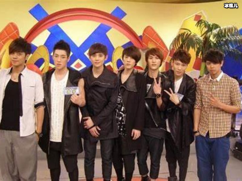 蝴蝶姐姐工作接连丢失，《娱乐百分百》会“弃蝶保猪”吗