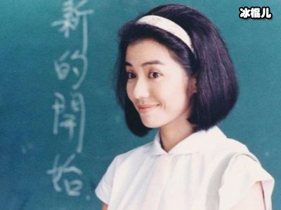 钟楚红和众多好友过生日，60岁的女人依旧迷人
