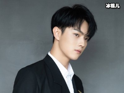 撕漫男许凯：脚踏实地演戏，网剧照接不误