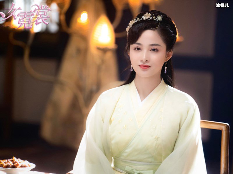 甜甜的古装剧《小女霓裳》超然来袭！男主居然是来自练习生的毕雯珺
