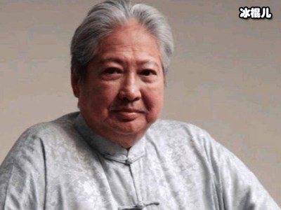 洪金宝不愧是香港大哥，出个门徒弟徒孙一大帮比老婆还用心