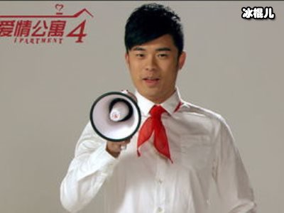 张子萱晒无美颜照片，直言自己又胖又黑做头发全程不见陈赫身影