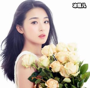 张含韵露背装美呆了网友神评论惹人爆笑：不拔火罐可惜了是啥梗