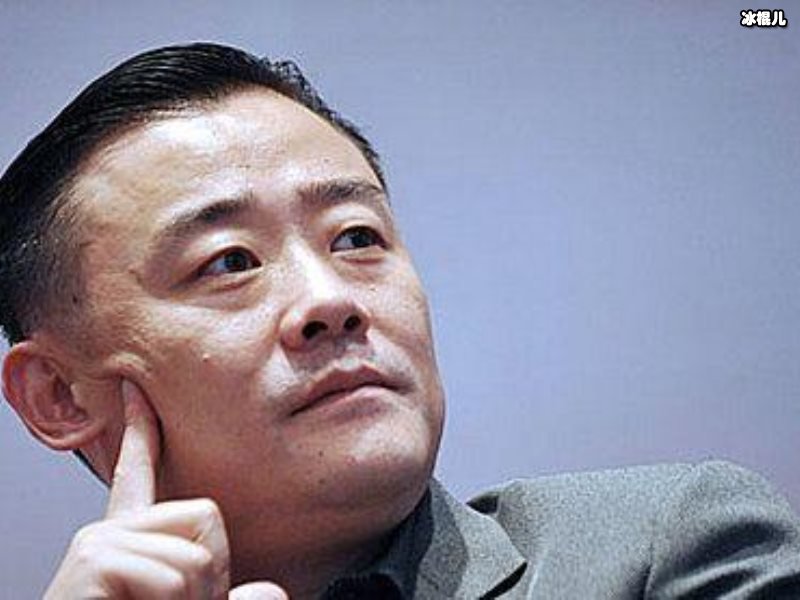 周立波负面新闻再添实锤，照片被挂上宣传大厅被当典型？