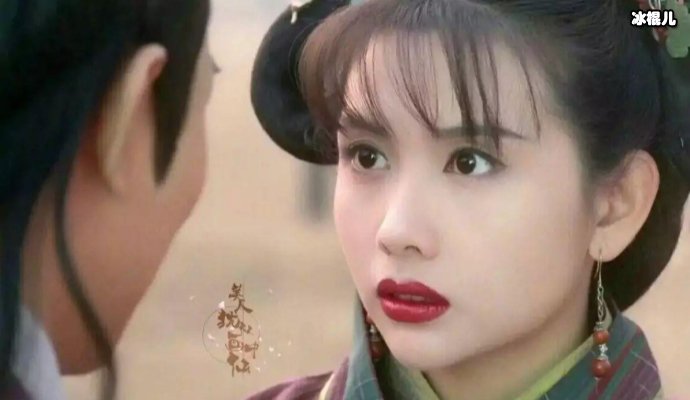 邱淑贞女儿万圣节化身九尾狐，精致的面容颇像妈妈