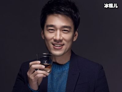 好暖！王耀庆直播鼓励虞书欣做自己，吐槽虽“招人烦”但很可爱