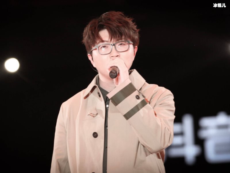 毛不易担任《创造营》导师，开场舞很勉强他做导师真的适合吗？