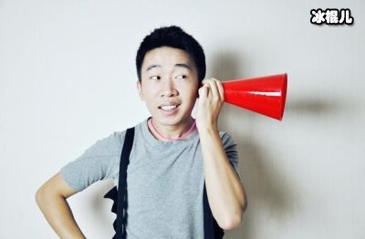 杨妈妈又上热搜杨迪成娱乐圈“啃老族”，当妈的比儿子还红