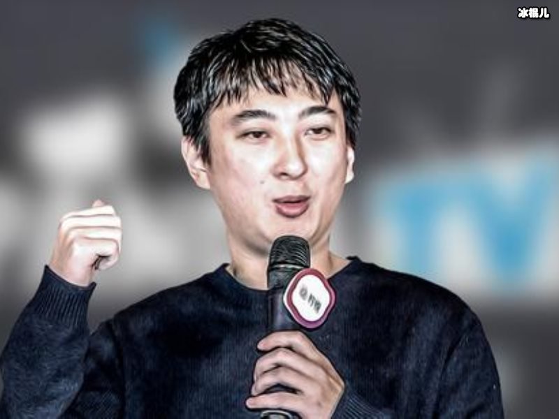 王思聪牵手新女友上街，众网友佩服其更新速度
