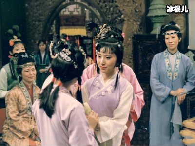 擅长越剧的何赛飞，通过《红楼梦》走向演艺之路