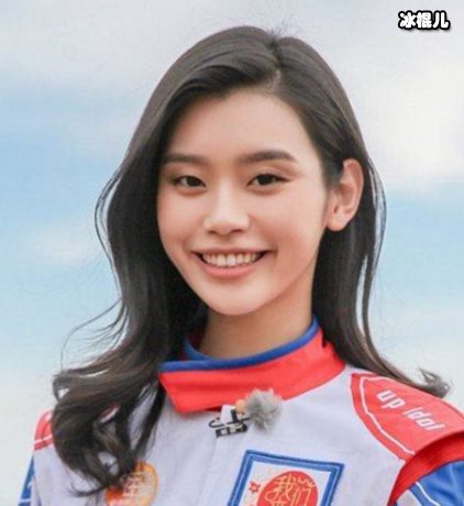 豪门世家多重视孙子奚梦瑶儿子孙辈排名第一，论年龄本应呆最后
