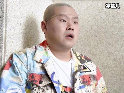岳云鹏被迫向国足道歉，网友看完道歉信表示：实在是高