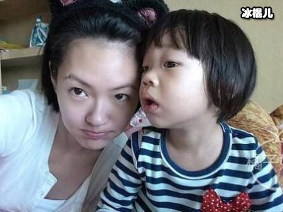 小S大女儿14岁接下代言巨星范十足，网友：赢在起跑线上