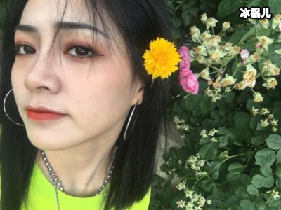 谢可寅晒出素颜照，真实颜值究竟如何网友：耐看！
