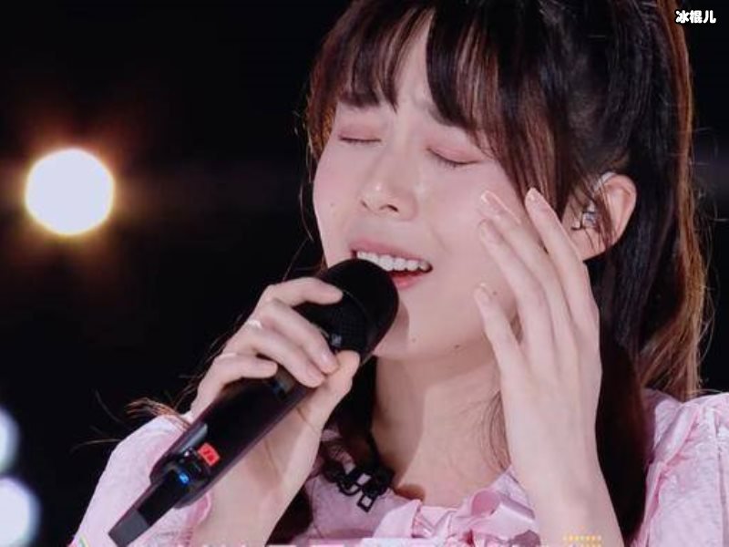 回锅肉也有春天创3刘些宁发布会甩头发，dance担当可否hold住全场