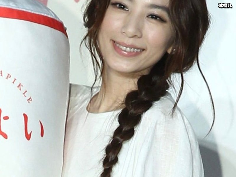 田馥甄发文提醒周扬青，反被网友批评：区域报团大合作？