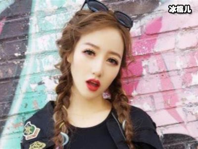 颖儿宅在家里近一个月，趁孩子睡着和朋友开始追剧