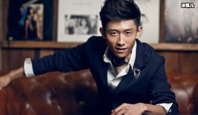 娱乐圈好男人晒全家照全家颜值妈最高，纪念日送妻子百万豪礼