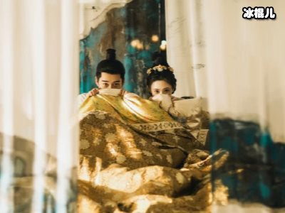 身材变太胖怕尴尬钱枫机场全程挡脸，表示“真的太难了”