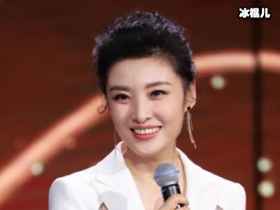 铁甲小宝女交警，四十多依旧美丽
