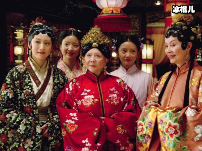 因扮演林黛玉大火，观众称她为“苦情皇后”