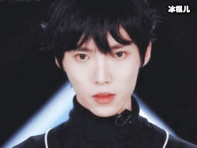 何洁与刁磊同框现身，双方全程无任何交流