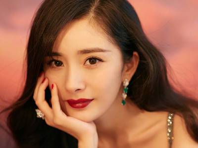 杨幂张彬彬反谍题材新剧《暴风眼》杨幂能不能转型成功就看它
