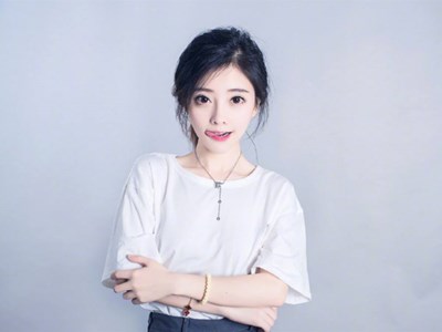 冯提莫回应签约 以后还会尝试做up主？