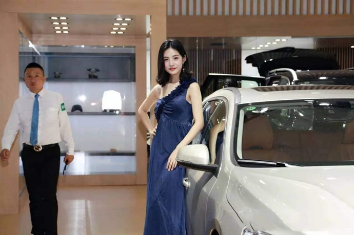 金杯妹妹孟衍竹整过容