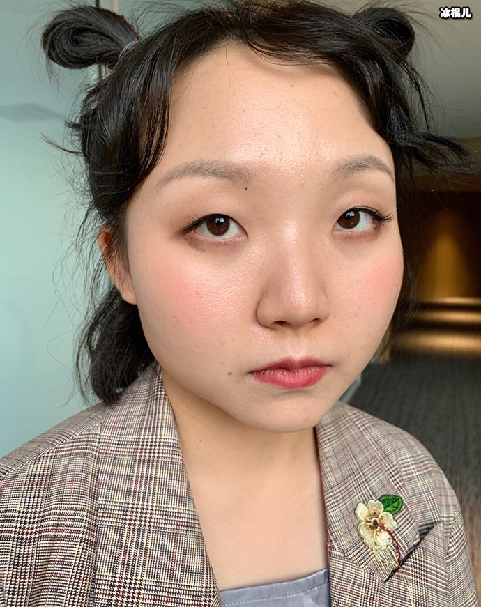 辣目洋子照片