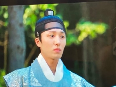  《王后伞下》义圣君竟不是王上亲儿子？他生父是权医官吗