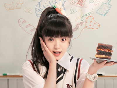 田曦薇新剧《初次爱你》开播 剧中她饰演医学少女