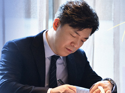 黄渤新剧《打开生活的正确方》定档 与梅婷搭档演夫妻