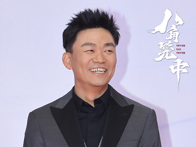 《八角笼中》定档，王宝强执导的现实题材新电影