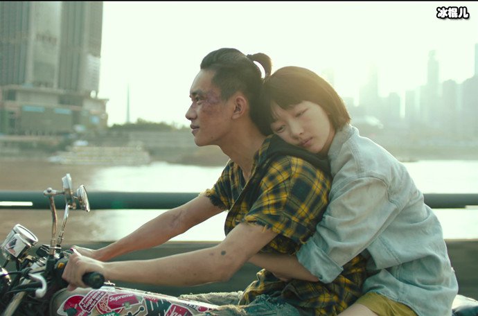 少年的你海报