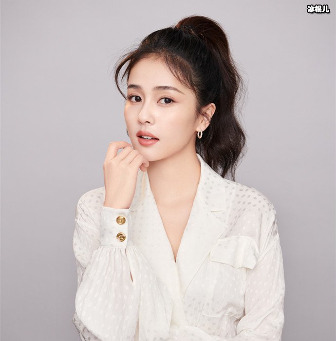 白鹿图片