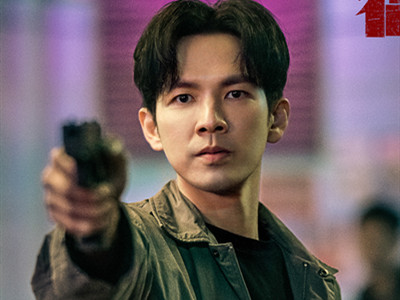 电影《困兽》在热映，钟汉良再次演警察角色